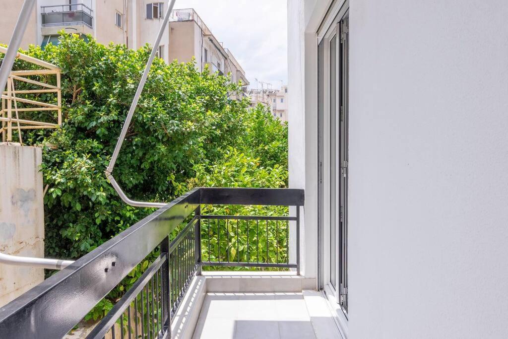 Alimos Sun-Filled Apartment Афіни Екстер'єр фото